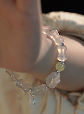 林中兔白玛瑙竹节手链女福兔可爱手串新中式礼物