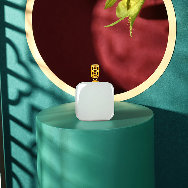 Chaohong Jiyan Ruyu 18k gold Hetian jade pendant
