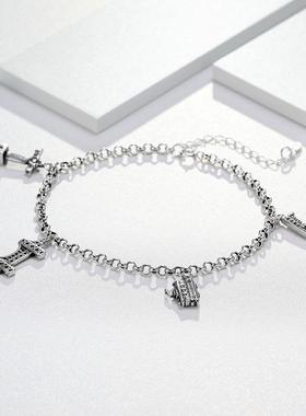 银手链潮宏基珠宝志在千里