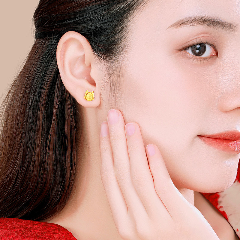  潮宏基珠宝耳饰