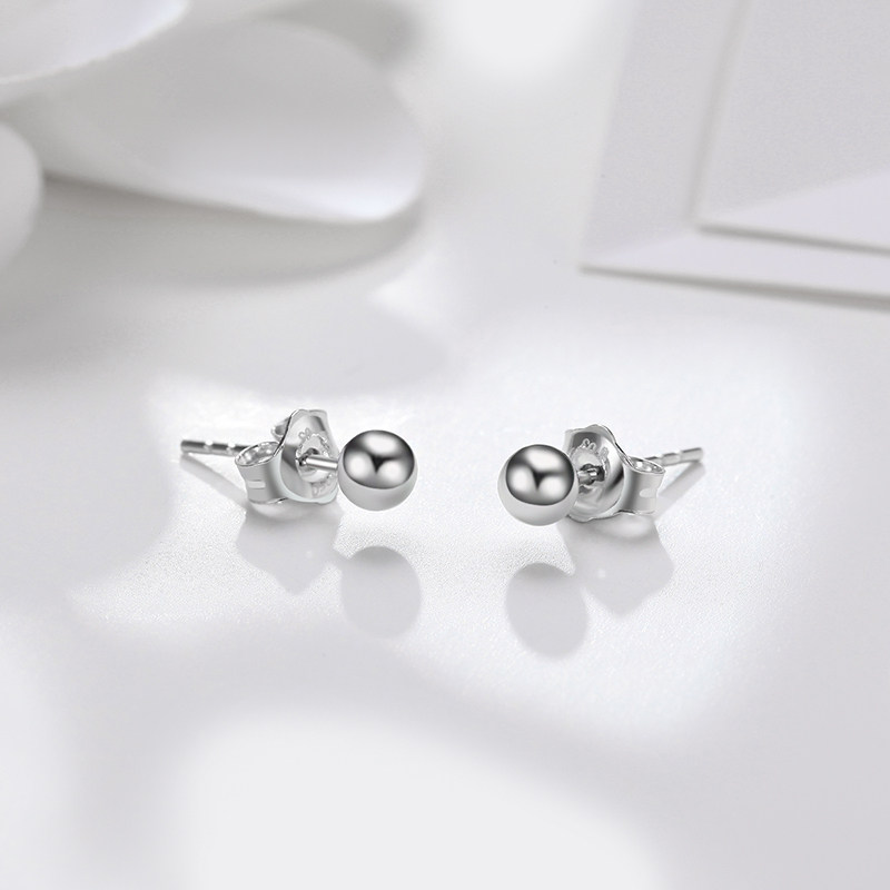  潮宏基珠宝耳饰