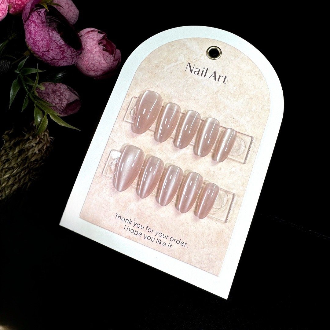 中杏仁温柔裸色穿戴甲片闪亮猫眼短甲甜美百搭冰透美甲贴片显手白,淘宝优惠券,粉丝福利购,淘宝优惠卷