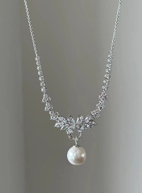 莫桑石天然淡水珍珠满钻繁花项链