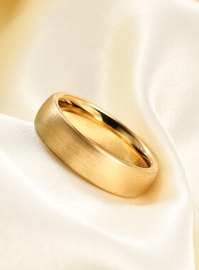 新款跨境欧美热卖黑色4 6 毫米沙面弧形简约钨钢情侣对戒戒指百搭