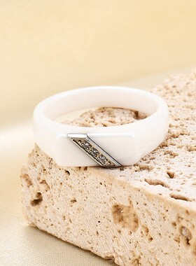 新款跨境欧美黑白陶瓷斜边5MM戒指简约时尚男女情侣微镶锆石对戒