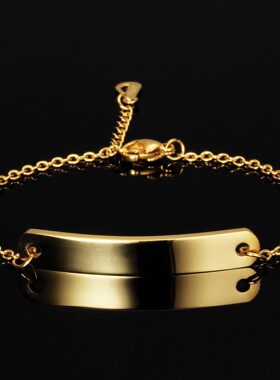 新款欧美跨境热卖简约百搭不锈钢可个性刻字激光Logo三色弯牌手链