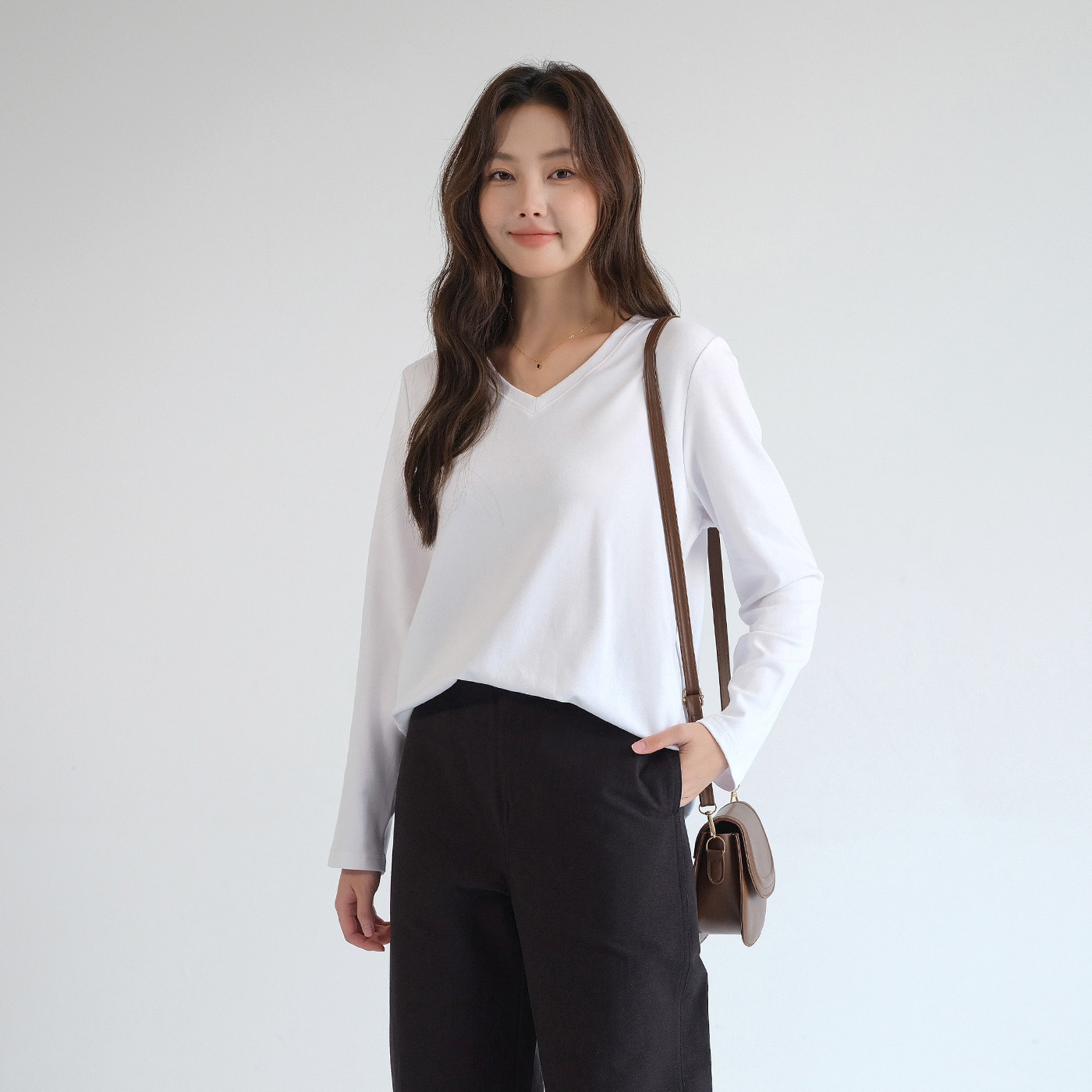 蓝若水大码女装2026春装新款云朵绒长袖V领T恤胖mm基础款内搭上衣,淘宝优惠券,粉丝福利购,淘宝优惠卷