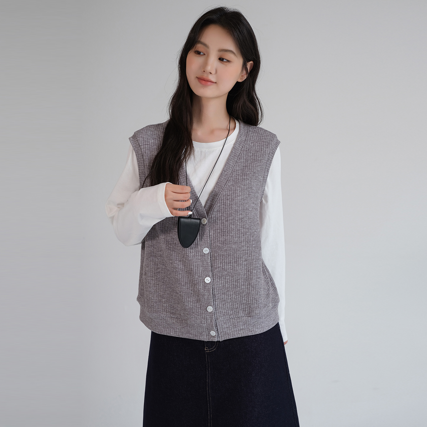 【叠穿V领马甲假两件上衣】蓝若水大码2025秋装新款休闲宽松开衫 - 图0