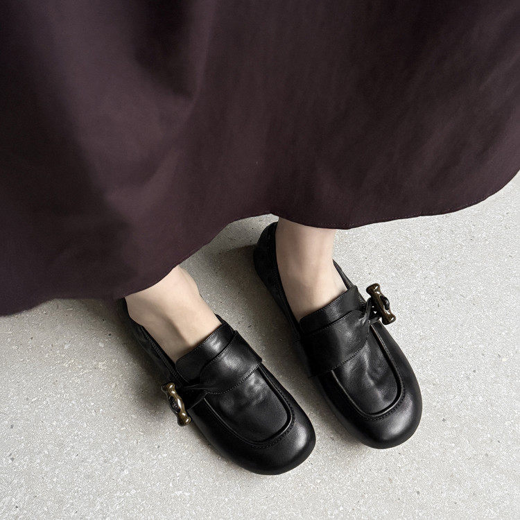 圆头平跟橡胶胶粘工艺头层猪皮深口单鞋,淘宝优惠券,粉丝福利购,淘宝优惠卷