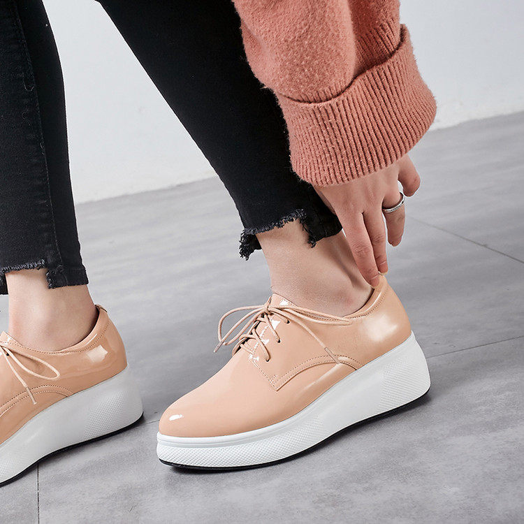 圆头平底聚氨酯胶粘工艺头层猪皮深口单鞋,淘宝优惠券,粉丝福利购,淘宝优惠卷