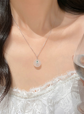 999纯银白玉髓蝴蝶平安扣项链女