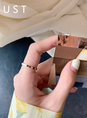 百搭食指戒指简约ins波浪形素