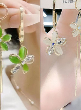 绿色猫眼石花瓣不对称耳环女