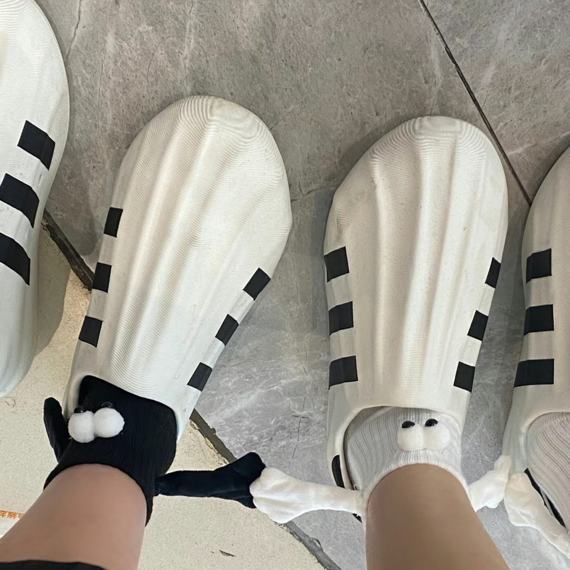 阿迪达斯三叶草Adidas AdiFOM Superstar一脚蹬洞洞鞋男女HQ8750 - 图1