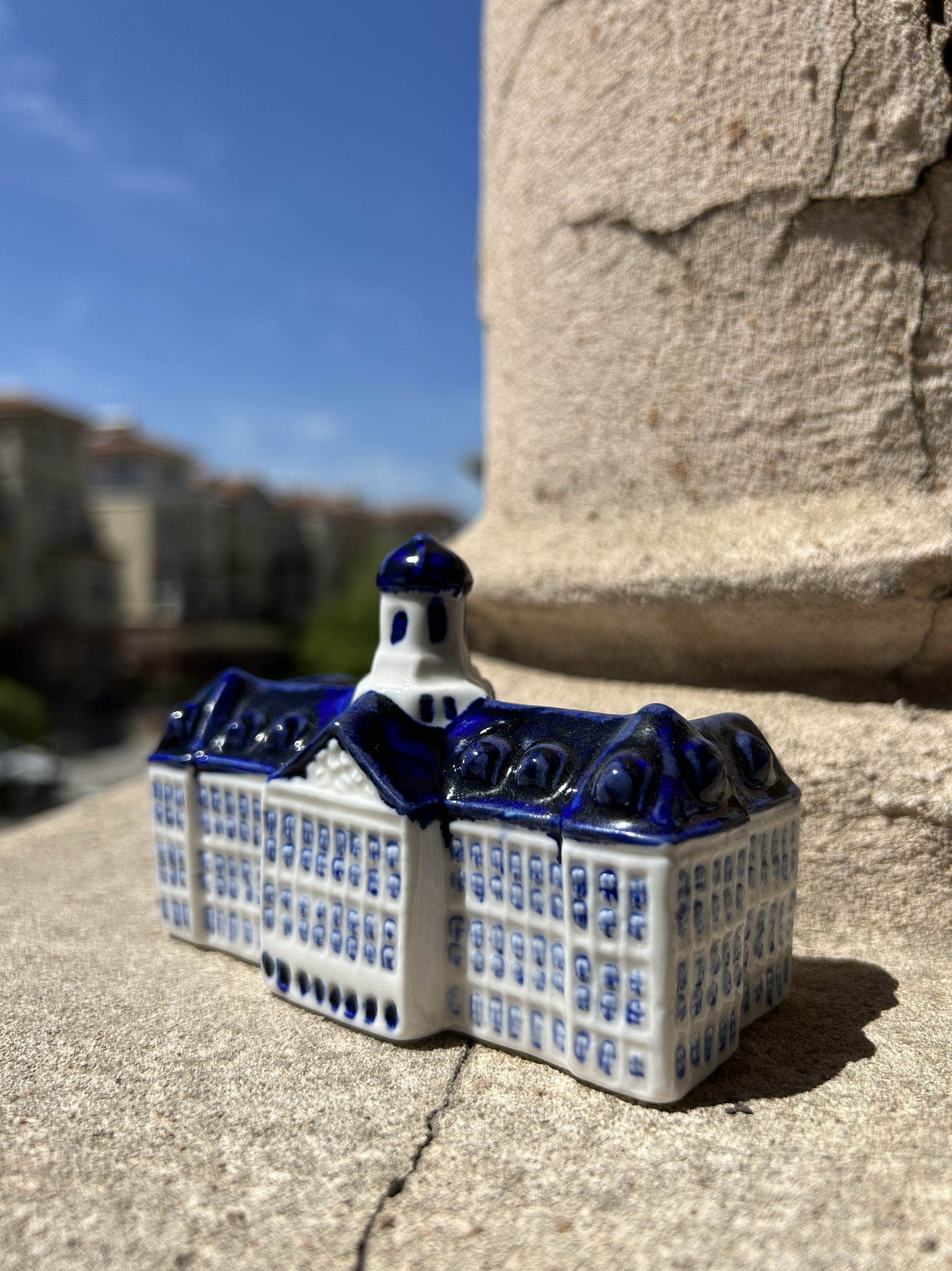 外贸荷兰代尔夫特蓝白陶瓷房子摆件蓝彩首饰盒风车微景观场景装饰-图3