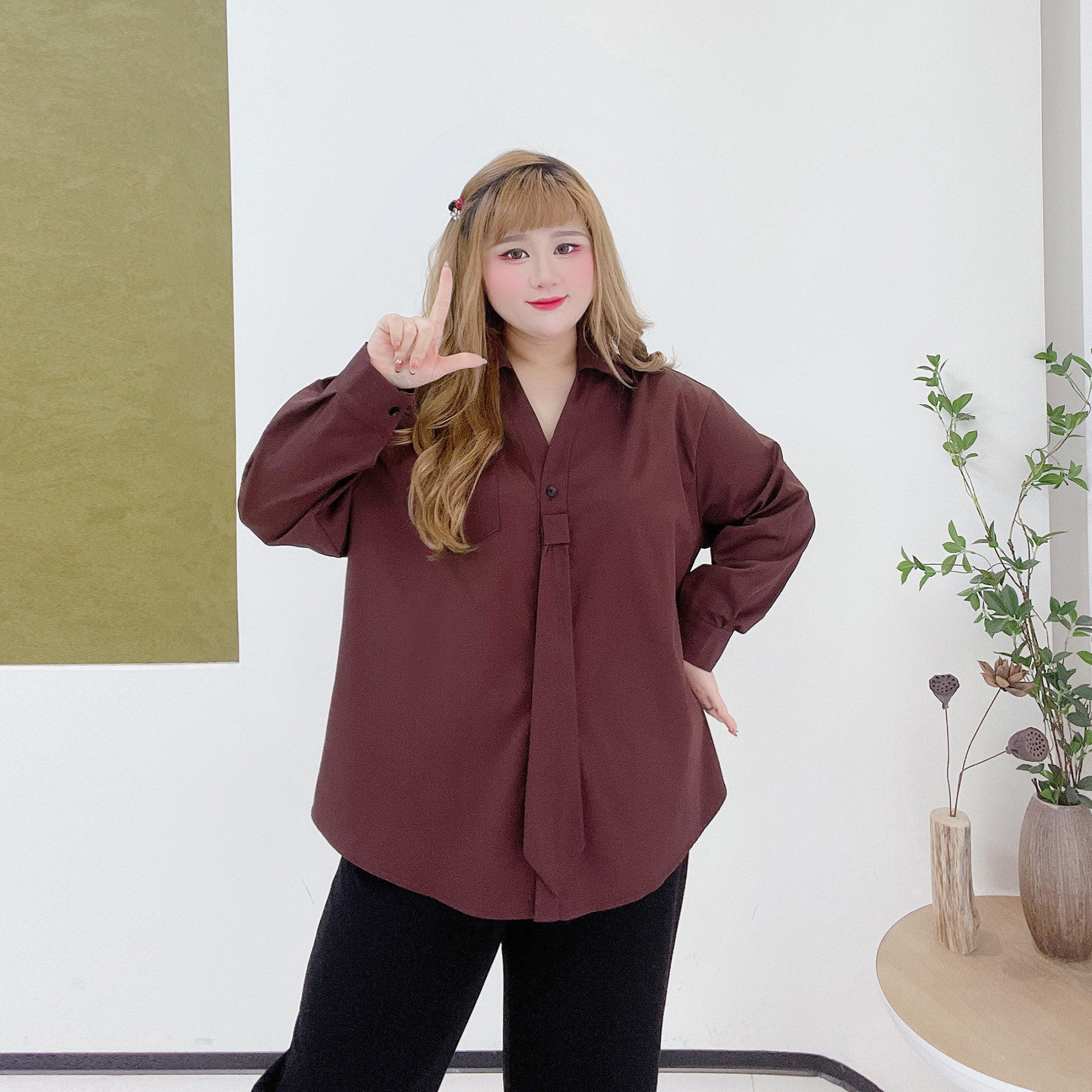 松弛感遮肉学院风JK领带衬衫胖莹莹大码女装秋冬设计感休闲风上衣,淘宝优惠券,粉丝福利购,淘宝优惠卷