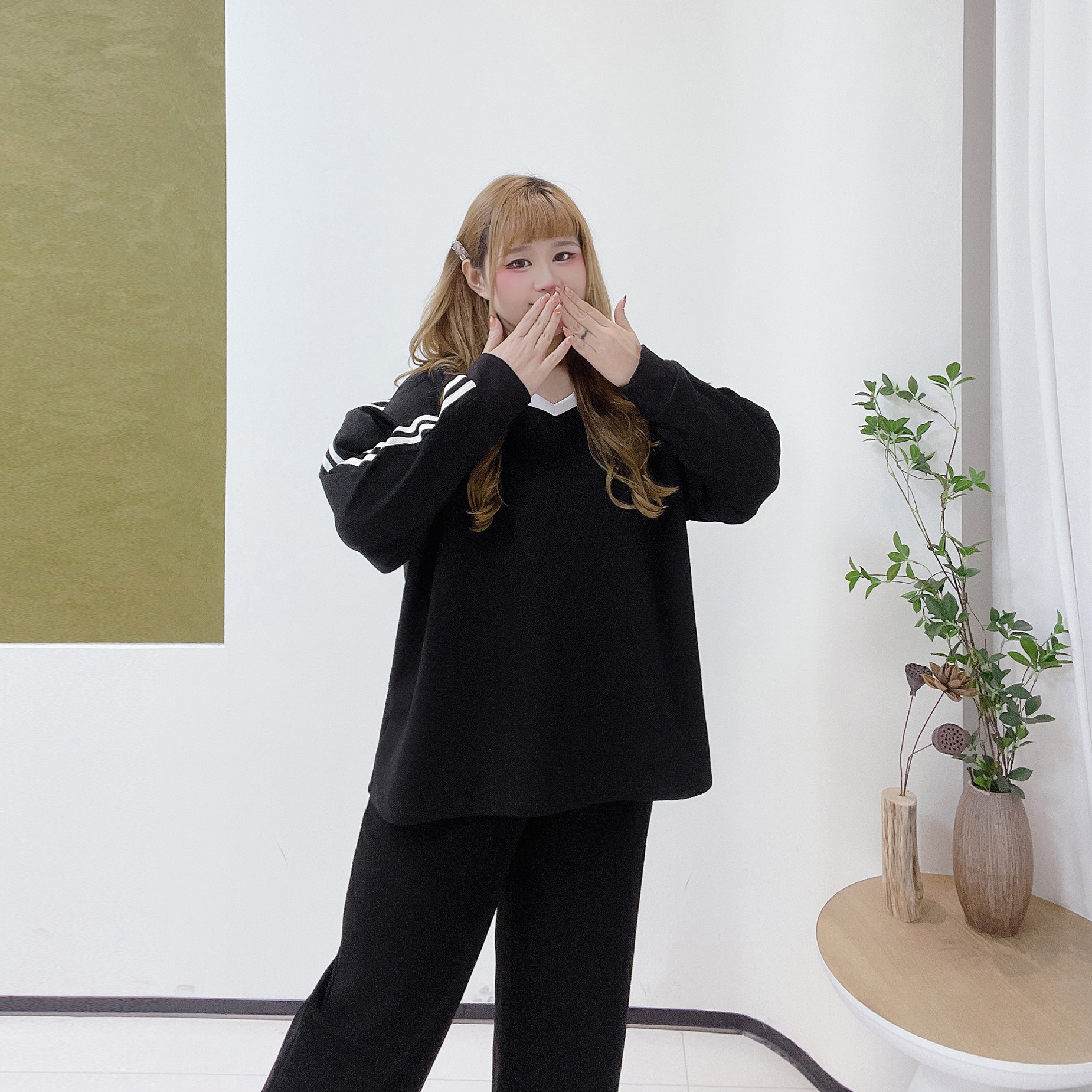 350斤撞色条纹运动卫衣胖莹莹大码女装秋冬300斤加肥v领内搭上衣,淘宝优惠券,粉丝福利购,淘宝优惠卷