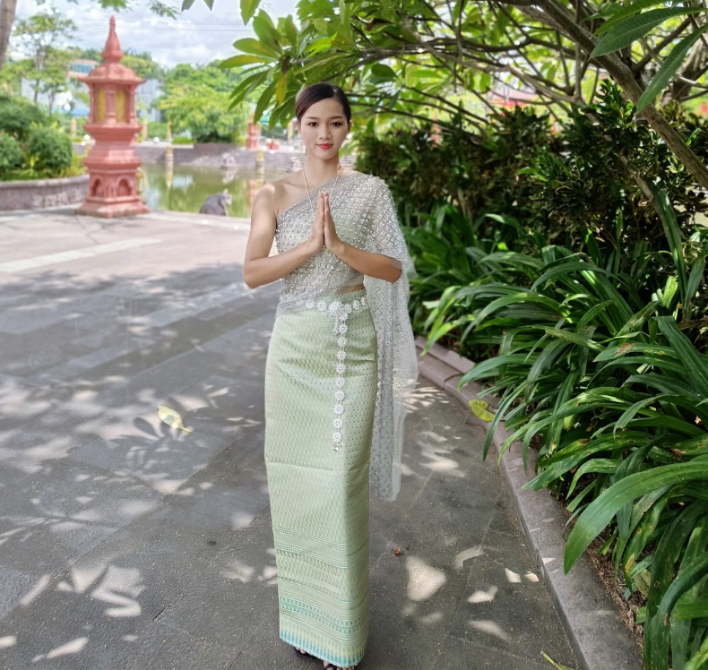 傣泰国服装套装抹胸夏装五件套泰式女装拍照影楼旅游连衣裙长裙 - 图0