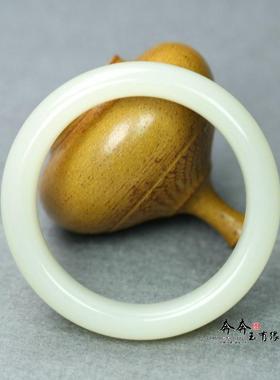 天然玉髓手镯女冰种荔枝冻镯