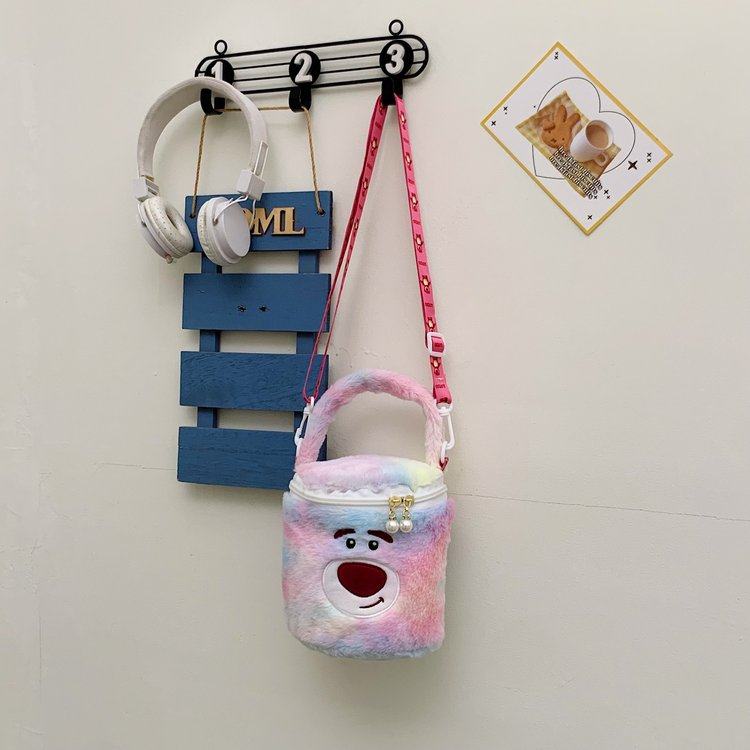 2025新款包包女包毛绒水桶包库洛米毛毛包女可爱儿童小卡通斜挎包,淘宝优惠券,粉丝福利购,淘宝优惠卷