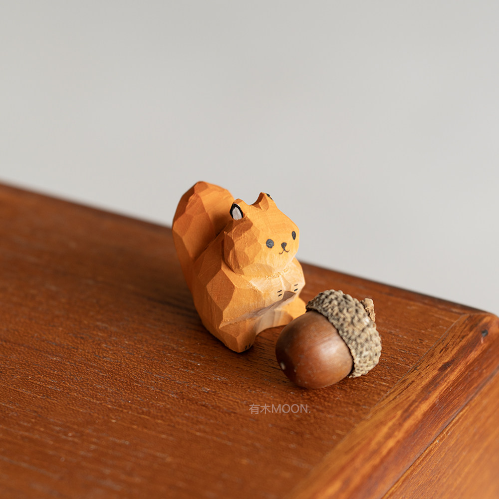 小松鼠  木雕可爱治愈迷你桌面摆件儿童橡果礼物礼品纯手工,淘宝优惠券,粉丝福利购,淘宝优惠卷