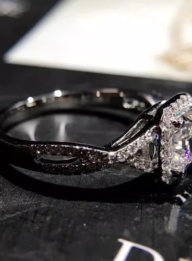 纯银925镀18K白金公主女王戒指方钻扭臂微镶锆石女款女式钻戒指环