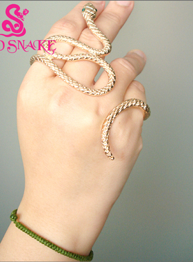 让小哥多看一眼你手 蛇形 手掌镯 环 朋克 泡吧 舞蹈 舞会 party