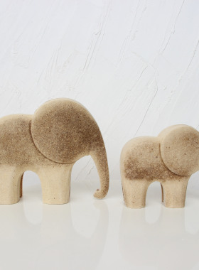 手工木雕小象可爱桌面摆件