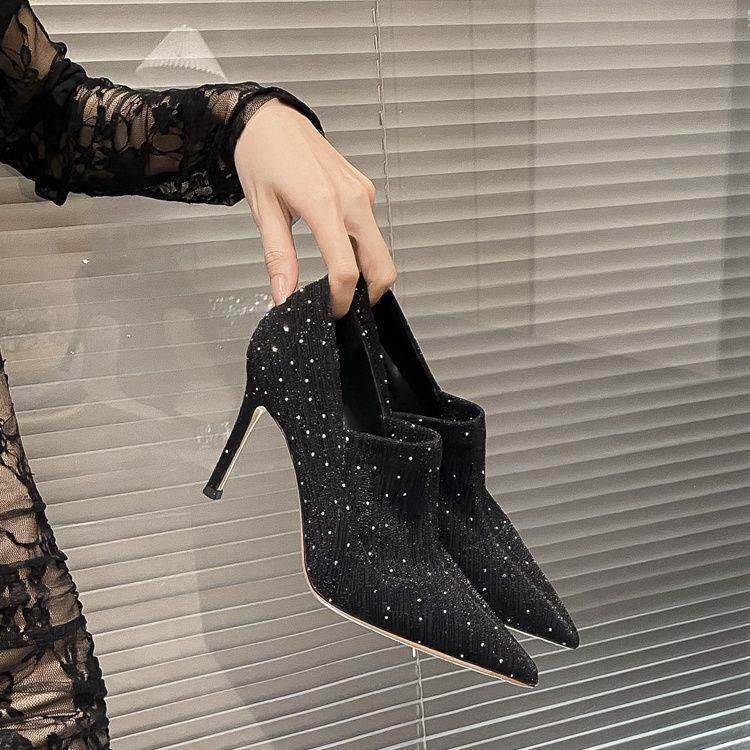 黑色水钻深口单鞋设计感小众不累脚2025春夏新款尖头细跟高跟鞋女,淘宝优惠券,粉丝福利购,淘宝优惠卷
