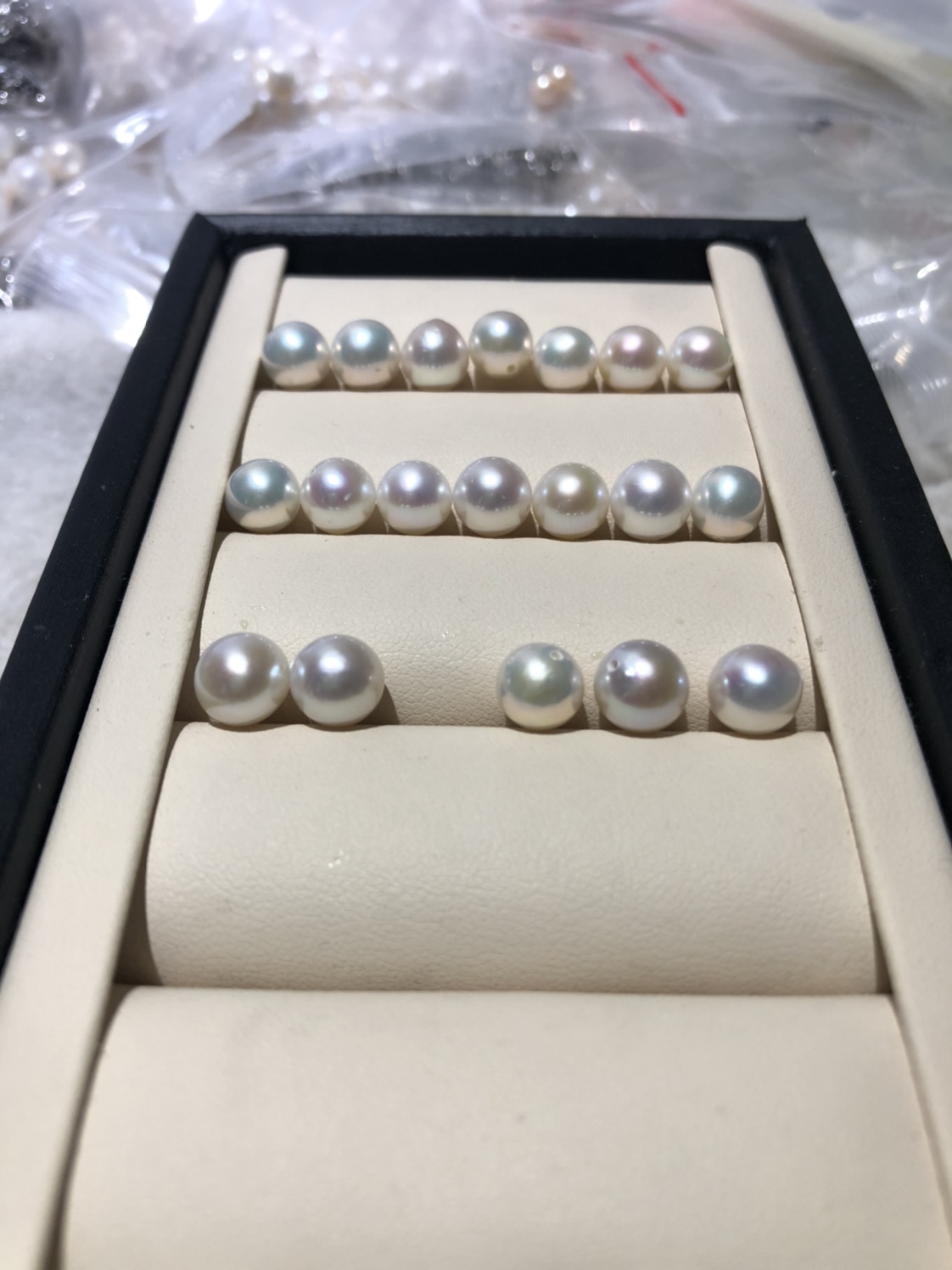 水之泪天然珍珠淡水ak近圆珠少瑕8-9mm白透粉光超亮半孔裸珠颗粒 - 图2