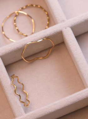 不掉色超细波浪INS设计感百搭潮流叠戴关节尾戒指环女镀18K金钛钢