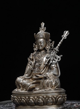 尼泊尔莲花生大师士佛像藏传密宗装饰摆件全白铜鎏银家居佛堂供奉