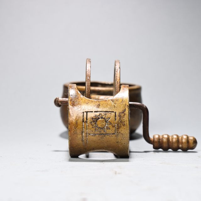 Antique copperware, brass ink fountain, old-fashioned scribing equipment, ancient woodworking supplies, decorative crafts, collectibles, ornaments