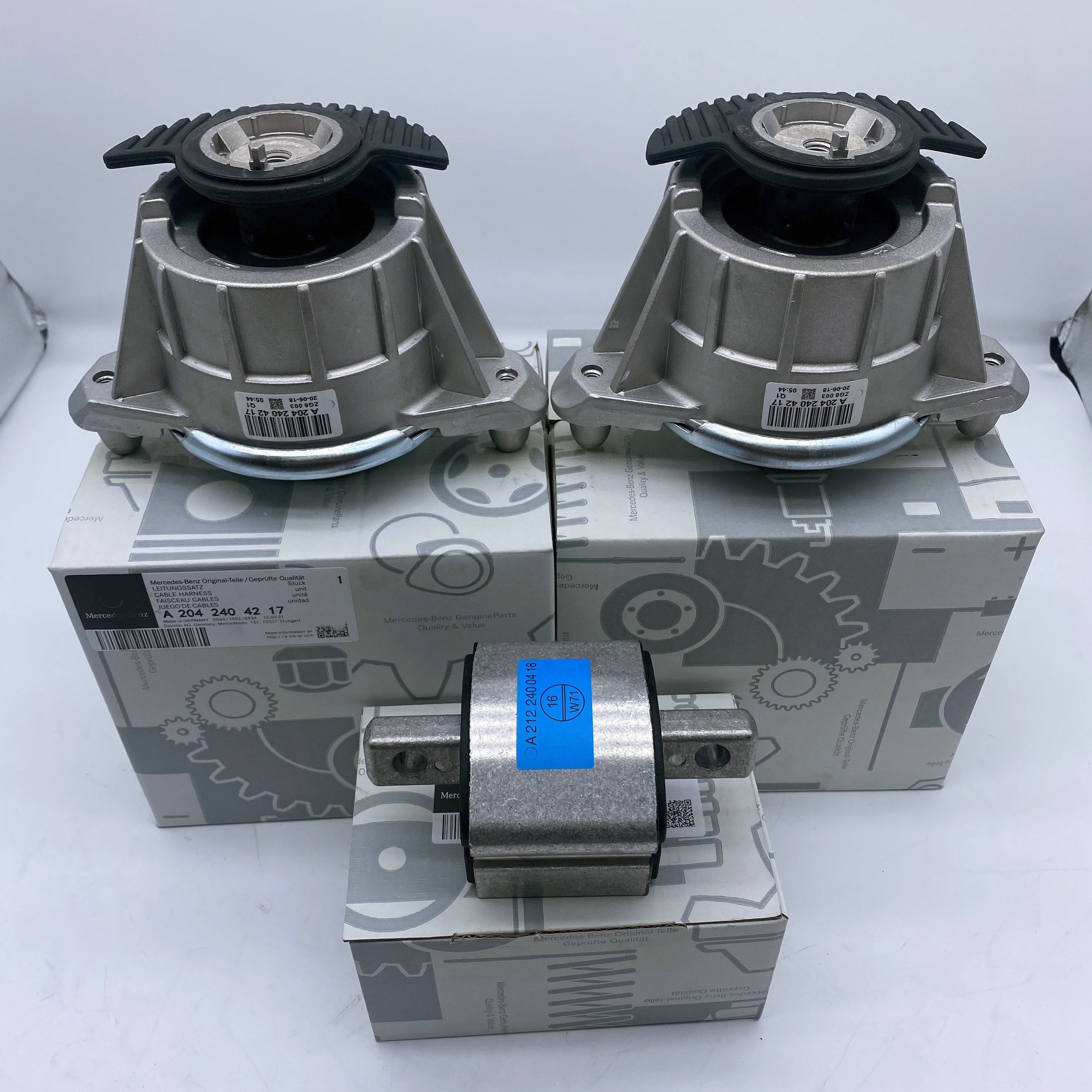 适用奔驰C200 C260 E260 E200 W204W212W205发动机机脚胶垫波箱胶,淘宝优惠券,粉丝福利购,淘宝优惠卷