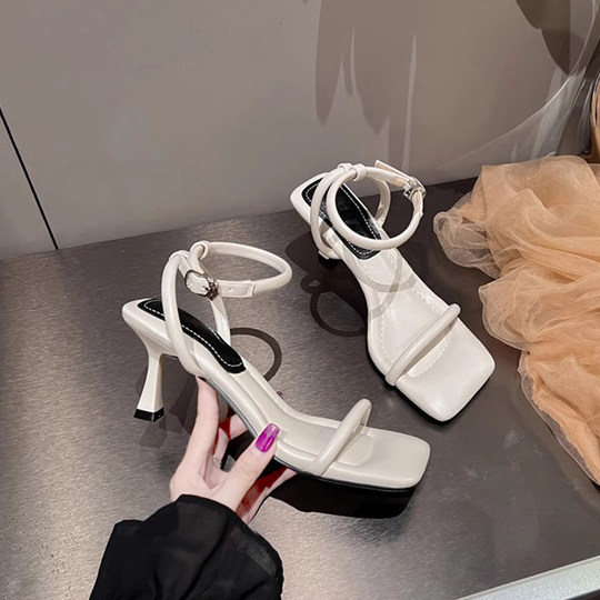 High-looking silver high-heeled shoes for women, stiletto heels, summer skirts, French-style strappy Roman sandals for women that feel like they are stepping on shit