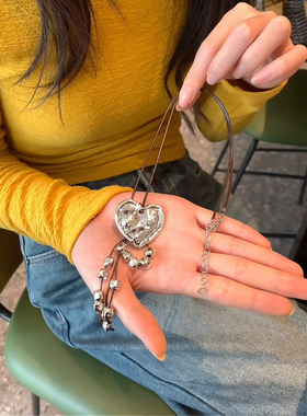 少女CEO复古爱心流苏长款项链波西米亚小众毛衣链韩系甜酷风百搭
