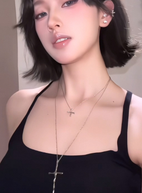 少女CEO甜酷百搭金属十字架项链小众百搭简约毛衣链女高级感饰品