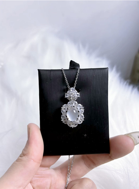 超闪精致微镶锆石椭圆形吊坠锁骨链女通勤配饰白色天然玉石百搭