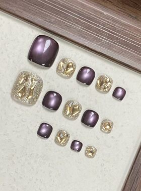 脚穿戴甲短款红色水钻显白高级感