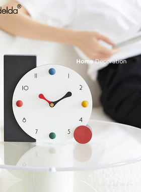 【该商品已降价】时钟摆件双功能