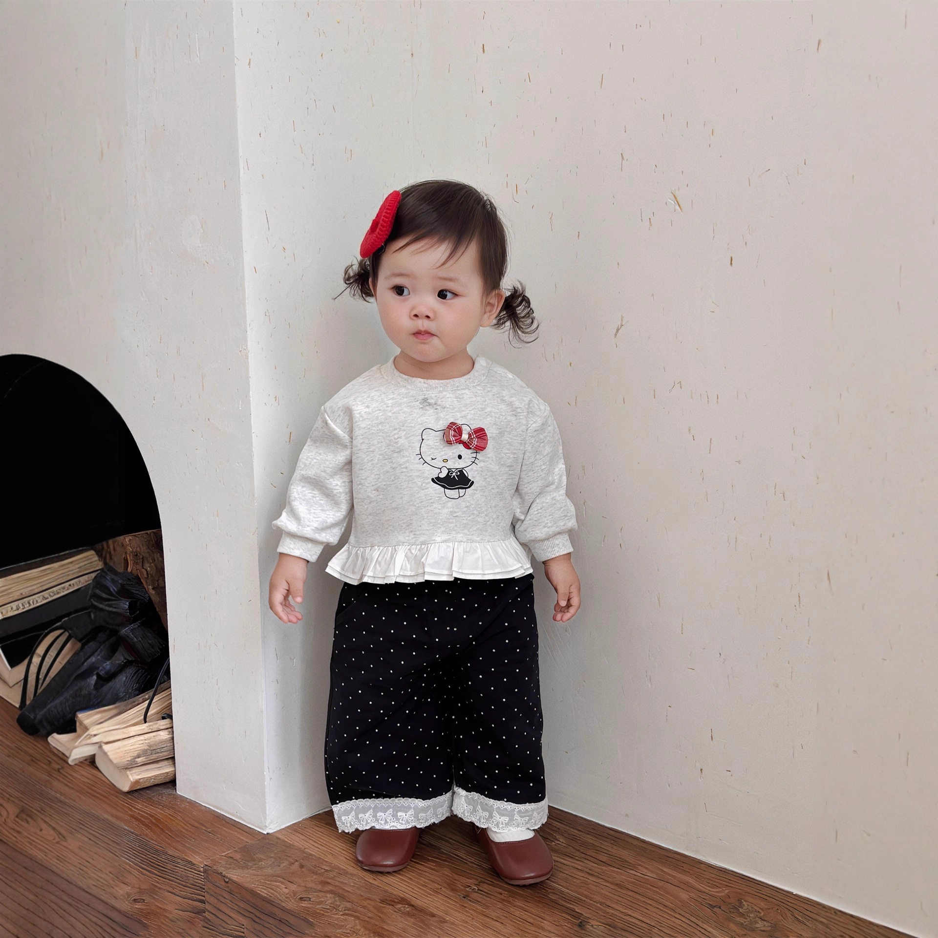 女宝宝衣服秋装超萌可爱卫衣圆点裤子小月龄春秋外出服洋气两件套,淘宝优惠券,粉丝福利购,淘宝优惠卷