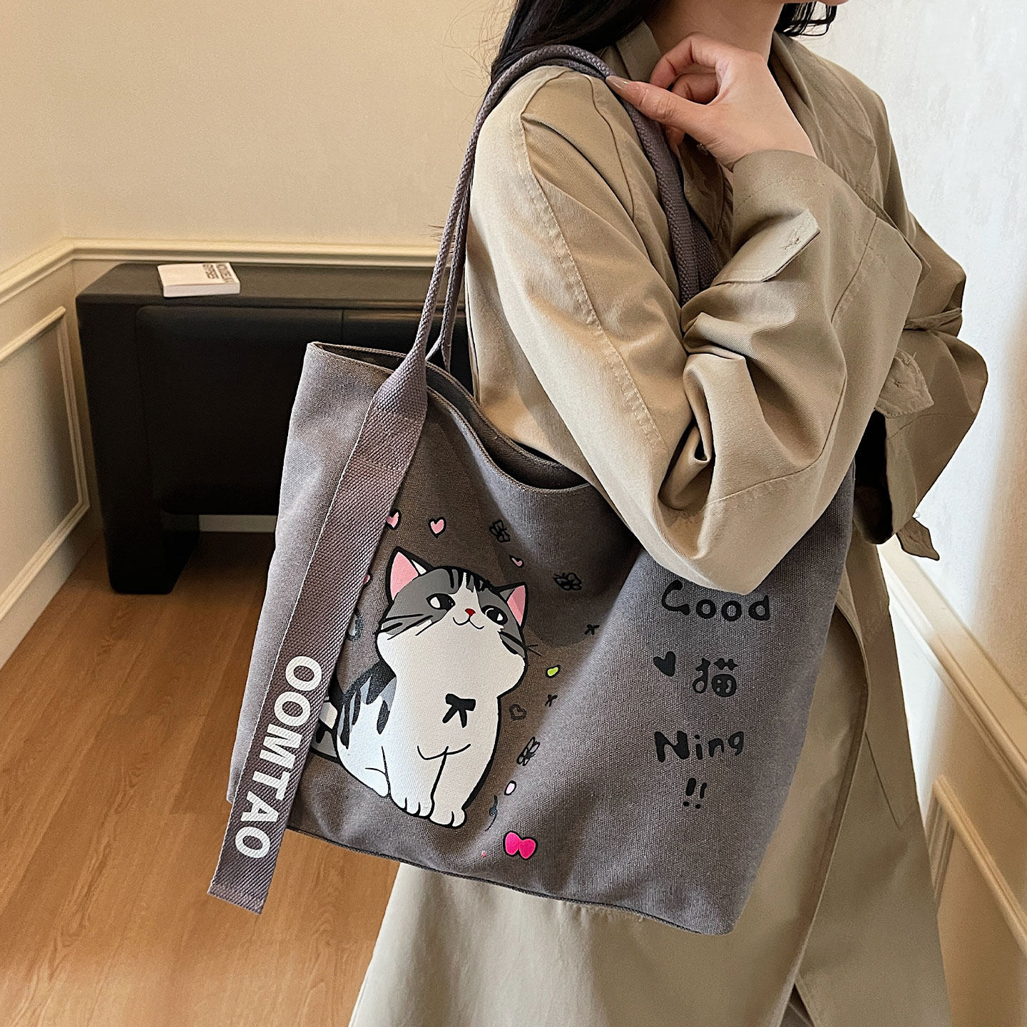 休闲大容量帆布通勤包包女2025新款时尚轻便手提购物袋单肩托特包,淘宝优惠券,粉丝福利购,淘宝优惠卷