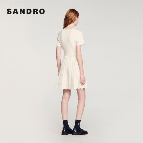 新品首降丨SANDRO2026夏季新款女装法式假两件金色纽扣针织连衣裙 - 图0