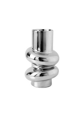 陶瓷花瓶银色饰品展厅墙面