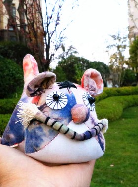 云南大理扎染布手工制作猫咪公仔