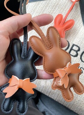 PU皮兔子包包钥匙扣百搭可爱挂饰