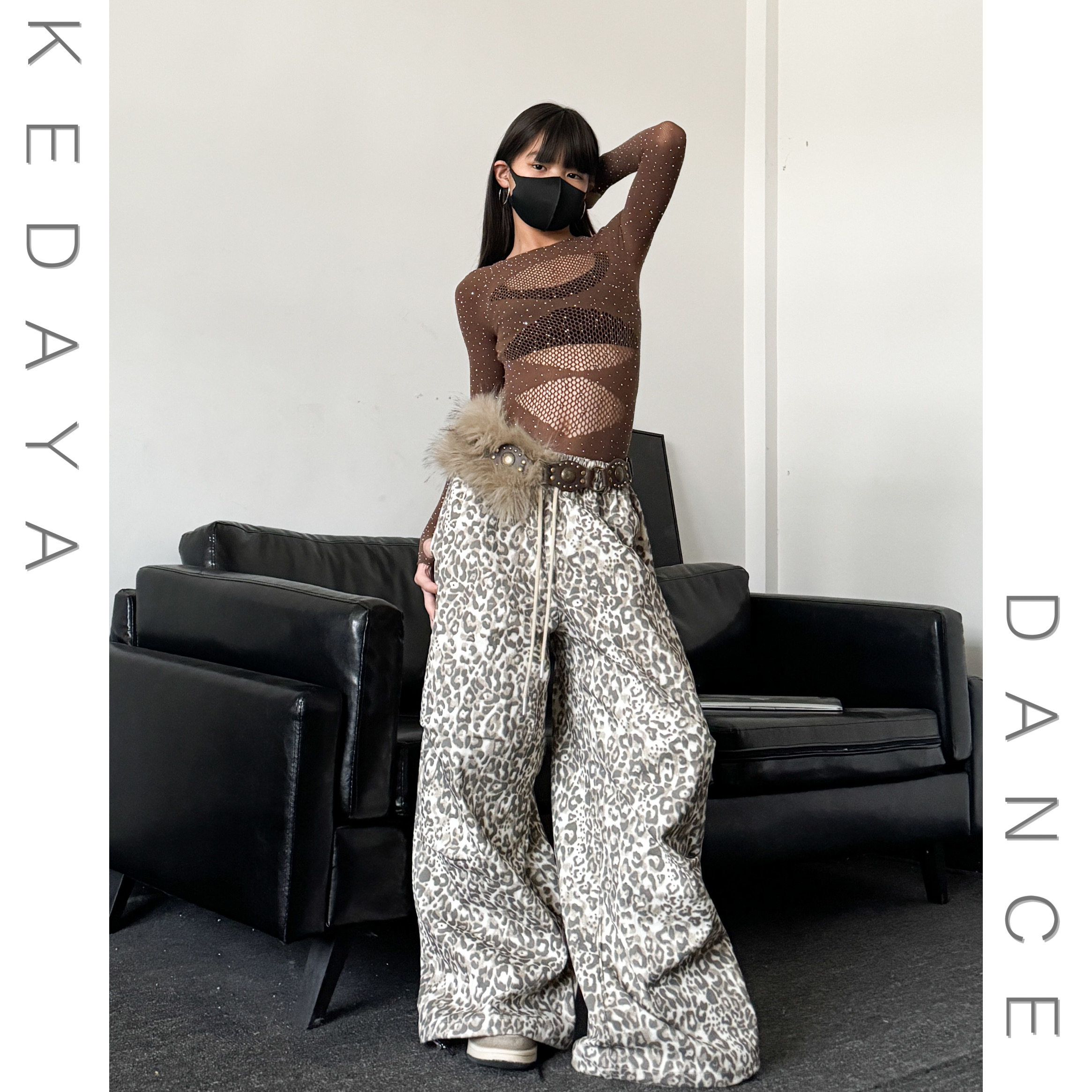 儿童女童爵士舞服少儿舞蹈服网纱满钻连体衣豹纹长裤演出服套装,淘宝优惠券,粉丝福利购,淘宝优惠卷