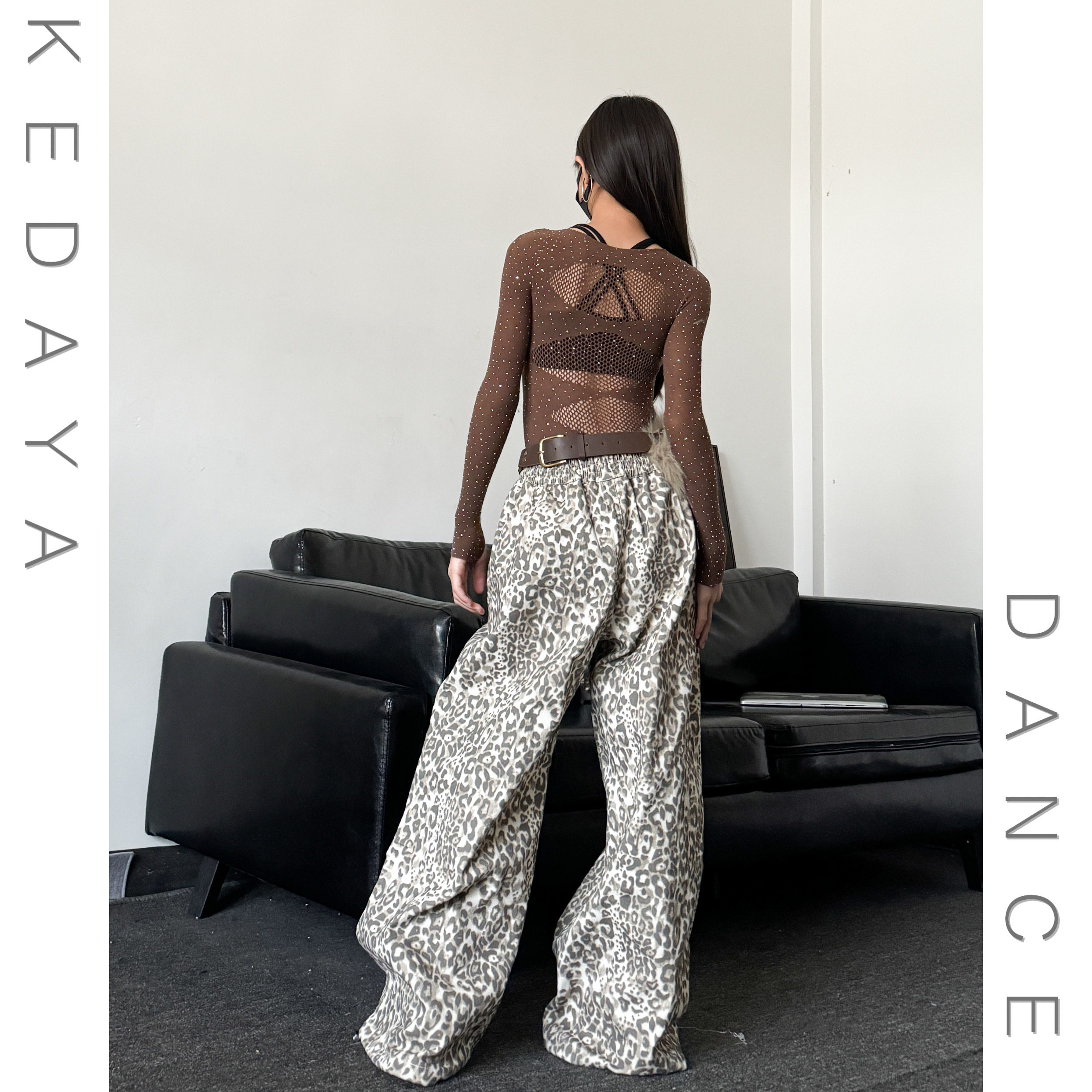 儿童女童爵士舞服少儿舞蹈服网纱满钻连体衣豹纹长裤演出服套装,淘宝优惠券,粉丝福利购,淘宝优惠卷