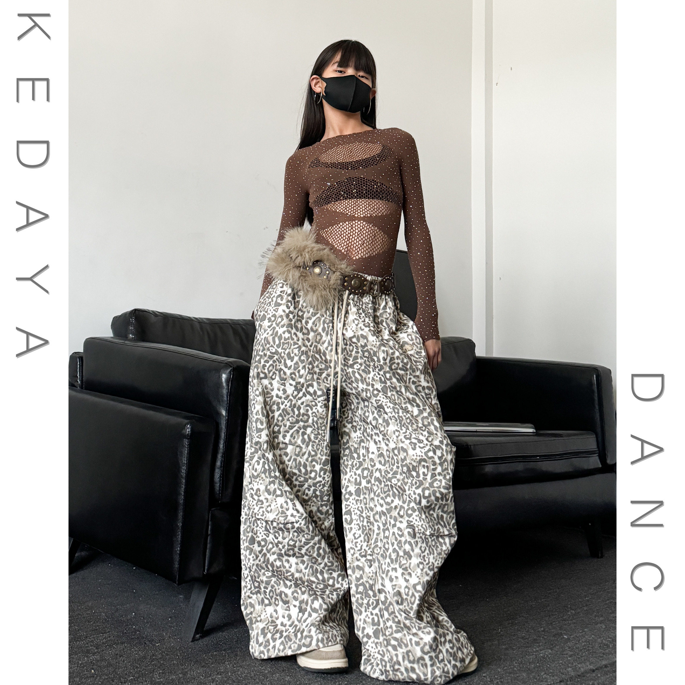 儿童女童爵士舞服少儿舞蹈服网纱满钻连体衣豹纹长裤演出服套装,淘宝优惠券,粉丝福利购,淘宝优惠卷