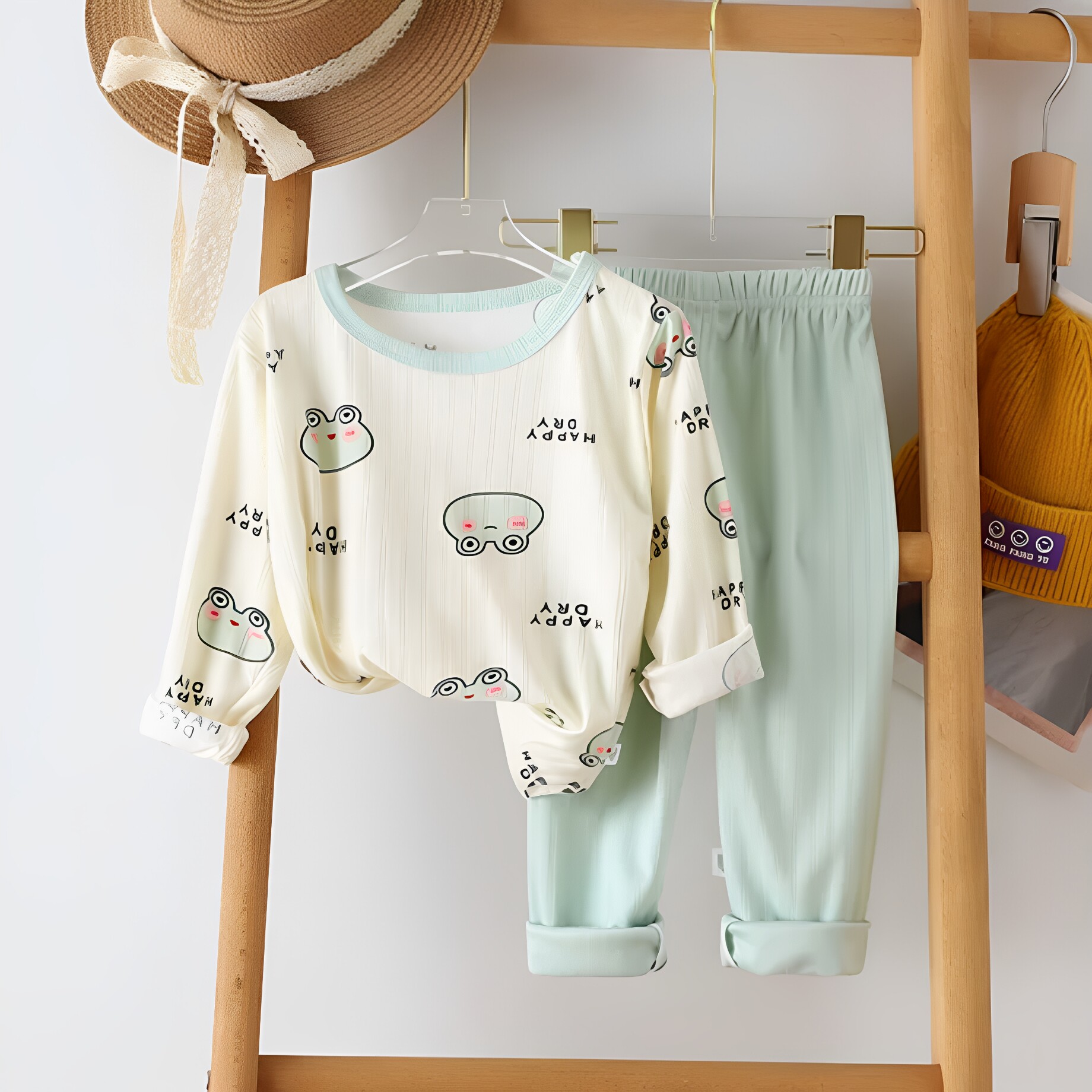 Baby autumn clothes and autumn trousers set spring and autumn new pajamas